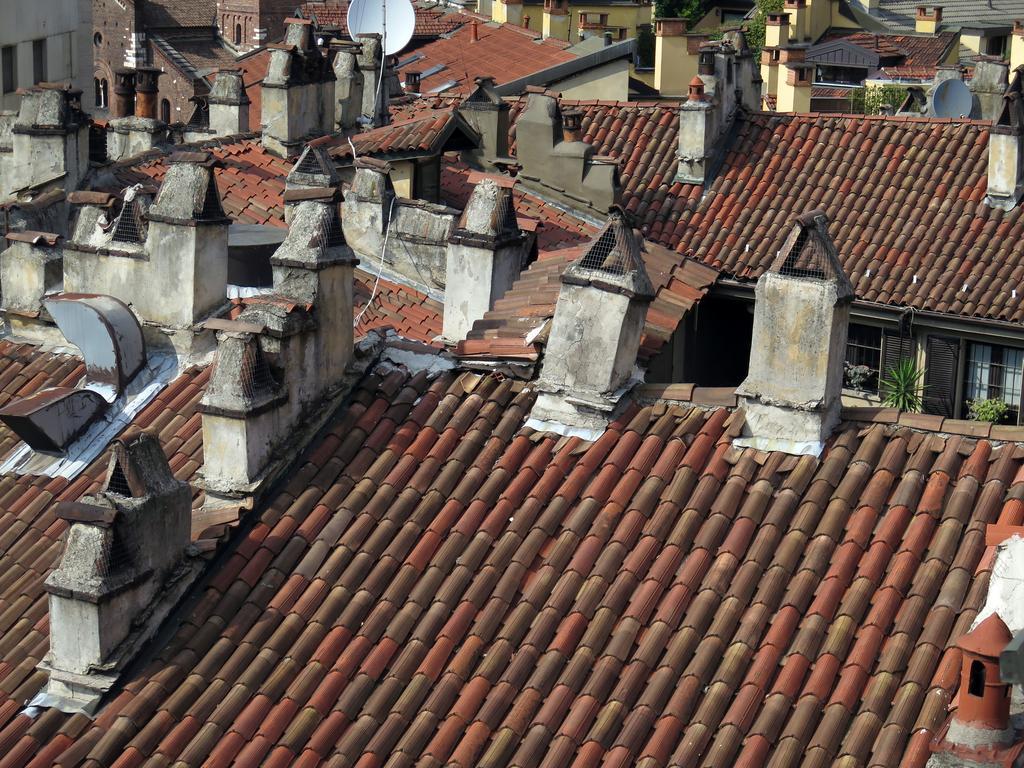 Mansard Very Close To Duomo Milan Exterior photo